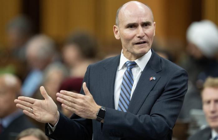 Politischer Leutnant von Quebec | Minister Duclos geht an die Front