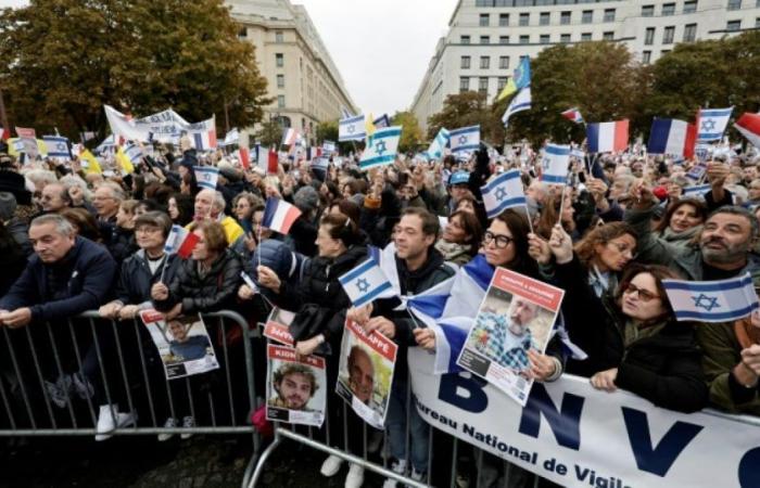 Ein Jahr nach dem 7. Oktober wurden Familien von Geiseln von Macron vor einer Ehrungszeremonie empfangen: Nachrichten