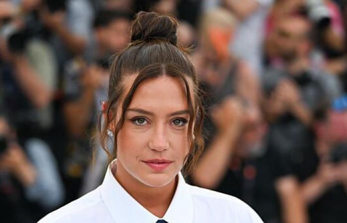 Adele Exarchopoulos spricht über ihre „einfache“ Familie und wie ihre Eltern und Brüder ihren Job sehen