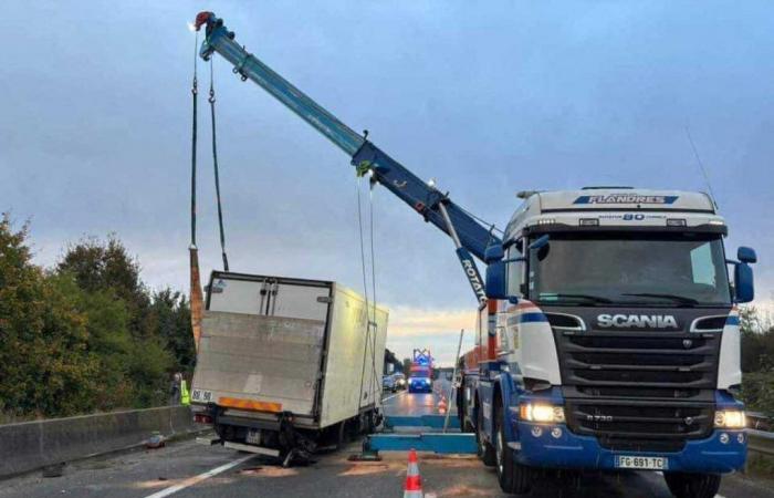 Drei Fahrzeuge in einen Unfall verwickelt, die N2 fiel für mehrere Stunden aus