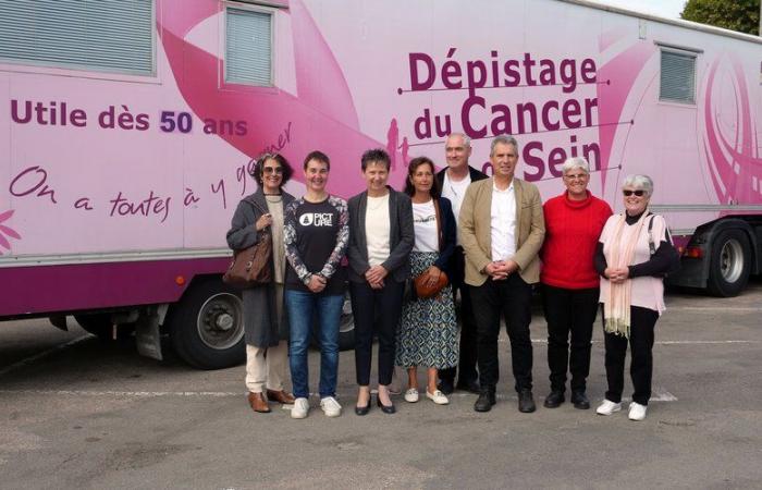 Saint-Girons. Rosa Oktober: Couserans rollt zur Vorbeugung