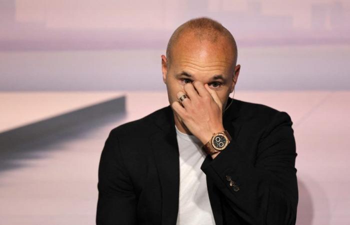 Die große Emotion von Andrés Iniesta, als er sich von seiner legendären Fußballkarriere verabschiedet