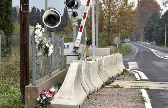 Millas-Drama: Die Busfahrerin wird von den Feuerwehrleuten evakuiert, weinend nach den Aussagen der Kinder während ihres Berufungsverfahrens