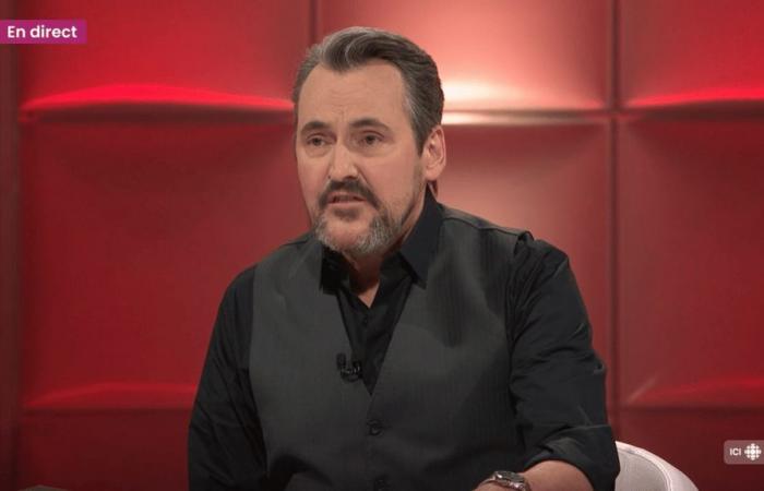 Starker Austausch zwischen Guy A. Lepage und Dany Turcotte, dem TLMEP-Team „in t*barnak“, so Hugo Dumas