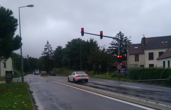 Château-Thierry. Die Lichter an der Dorfkreuzung Saint-Martin wurden wieder in Betrieb genommen