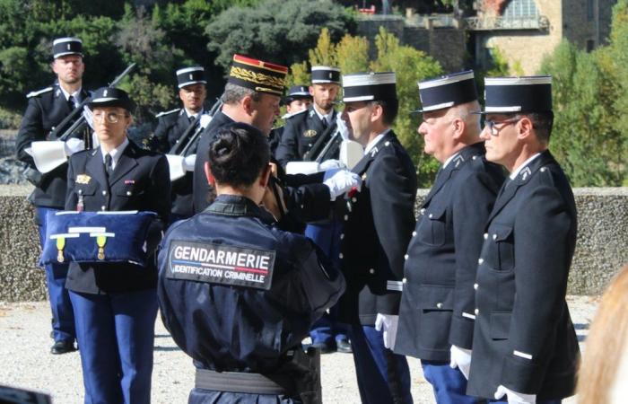 GARD Der Chef der Gard-Gendarmen und der Nîmes-Forschungsabteilung wurden offiziell eingesetzt