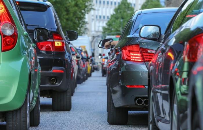 80 % der jungen Menschen sind weiterhin täglich auf ihr Auto angewiesen