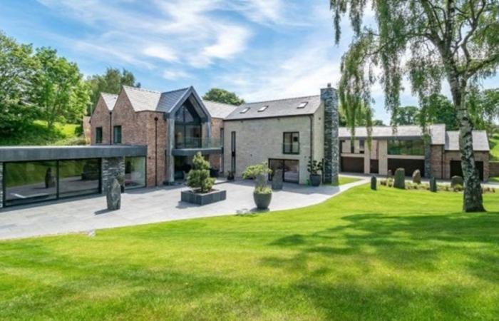 Padel-Platz, Privatkino, 23 Hektar Land: Cristiano Ronaldo verkauft eine prächtige Villa in England