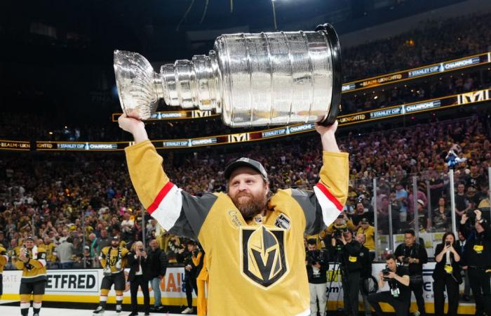 Phil Kessel legt das Hockeyspiel beiseite, um ein professioneller Pokerspieler zu werden