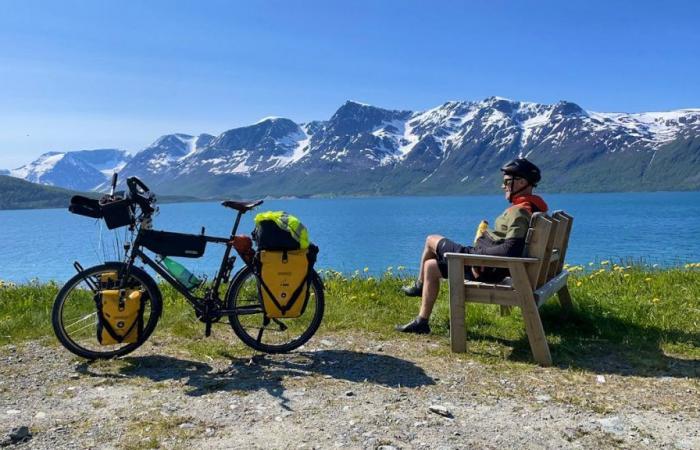 Um sich vor dem Burnout zu retten, fährt er mit dem Fahrrad nach Lutry zum Nordkap!