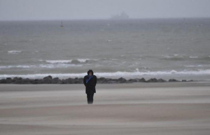 Das Ölschiff „Annika“ gerät auf der Ostsee in Brand, 640 Tonnen Öl brennen