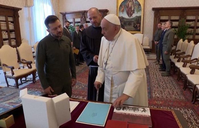 Video. Kein Kommentar: Papst trifft Selenskyj, um den Weg zum Frieden zu besprechen