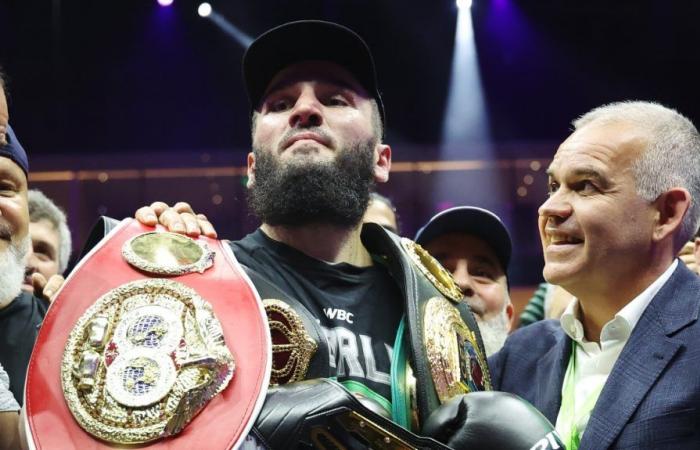 Boxen: Artur Beterbiev wird mit Sieg über Dmitry Bivol unangefochtener Champion