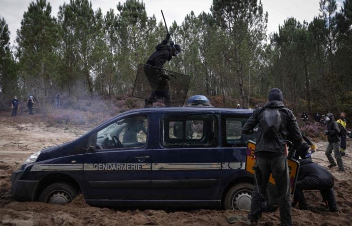 In der Gironde versammelten sich Gegner, die ein „unfähiges“ Projekt anprangerten