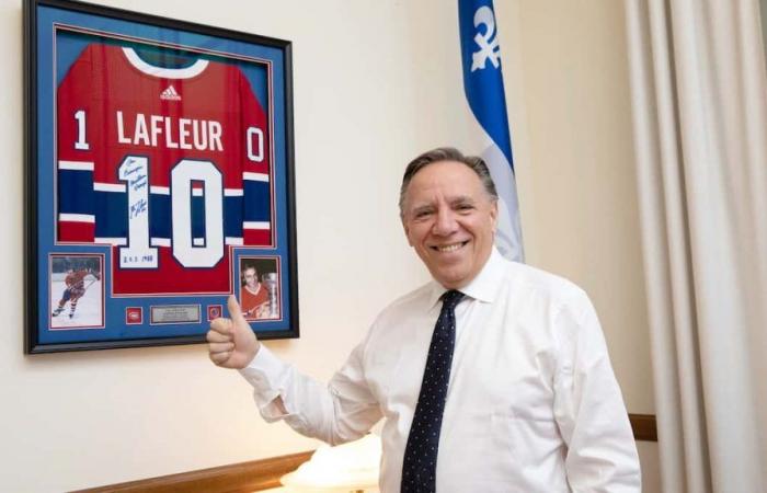 François Legault kaufte mit öffentlichen Mitteln einen Pullover von Guy Lafleur