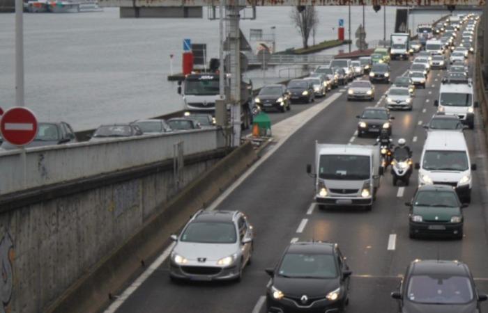 Als es in Confluence zu monströsen Staus kam, musste die Polizei eingreifen