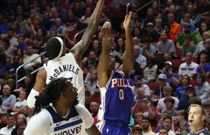 Wolves 121, 76ers 111: Edwards erzielt 16 Punkte beim Preseason-Debüt in Iowa