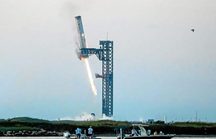 SpaceX borgt einen Teil seiner Starship-Rakete mitten im Flug: Warum dies ein großer Durchbruch ist