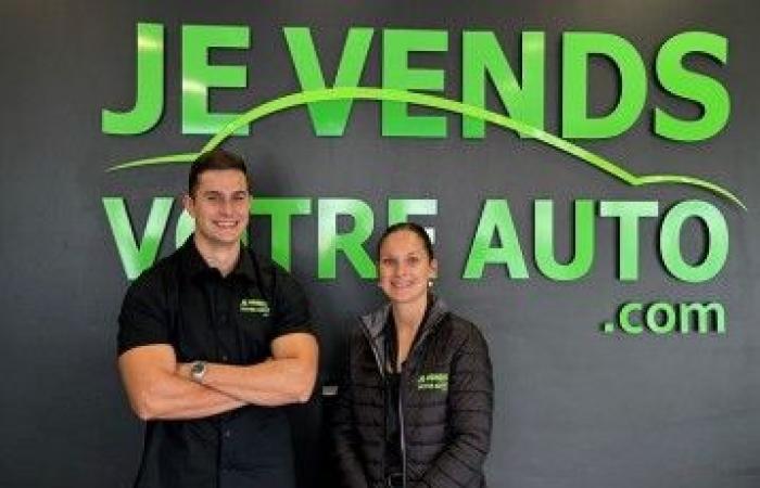 Zwei junge Franchisenehmer treten dem Netzwerk JeVendsVotreAuto.com in Saintes bei