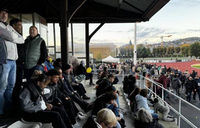 Fußball in Deauville. 600 Zuschauer sehen, wie der FC Rouen Petit Poucet Deauvillais besiegt