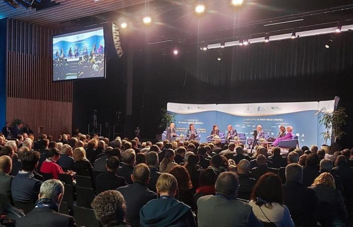 Edouard Philippe und viele Führungskräfte in Meaux zu einer nationalen Konferenz über neue Energien