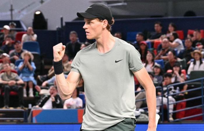 ATP Shanghai – Jannik Sinner gewinnt gegen Novak Djokovic in zwei Sätzen und holt sich seinen 7. Titel des Jahres