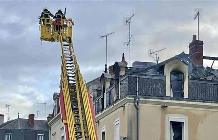 zwei verletzt, rund hundert Menschen evakuiert