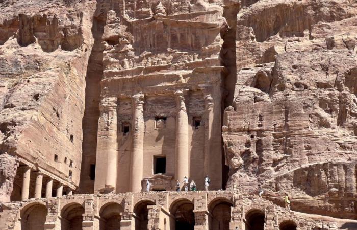 Entdeckung eines geheimen Grabes in Petra unter Indiana Jones‘ Khazneh