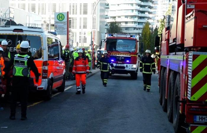 Tausende Menschen evakuiert, ein Einsatz der Feuerwehr … was ist letzte Nacht in Hamburg passiert?