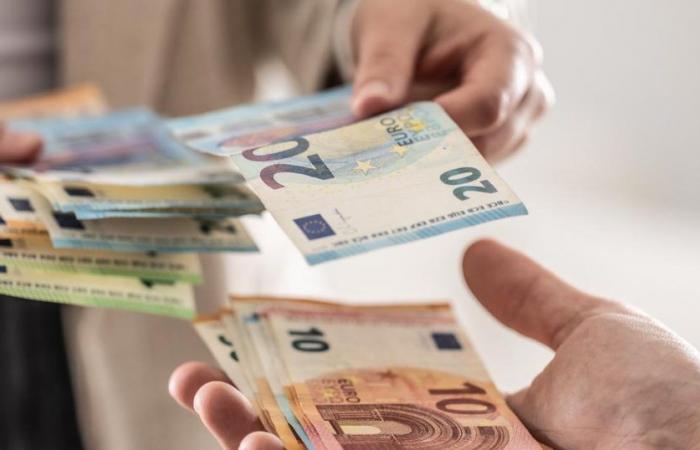 Euro fällt auf Zweimonatstief