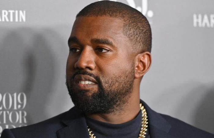 Kanye West wird von einem ehemaligen Assistenten wegen sexueller Belästigung und Chemiewaffenmissbrauchs angeklagt