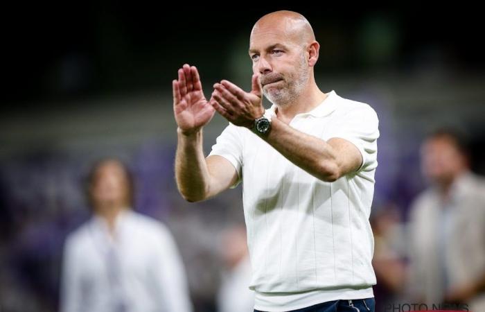 Ein Anderlecht-Bewohner war von Riemers Entlassung „überrascht“: „Er hat sehr hart gearbeitet, er ist ein Top-Trainer“ – Tout le football