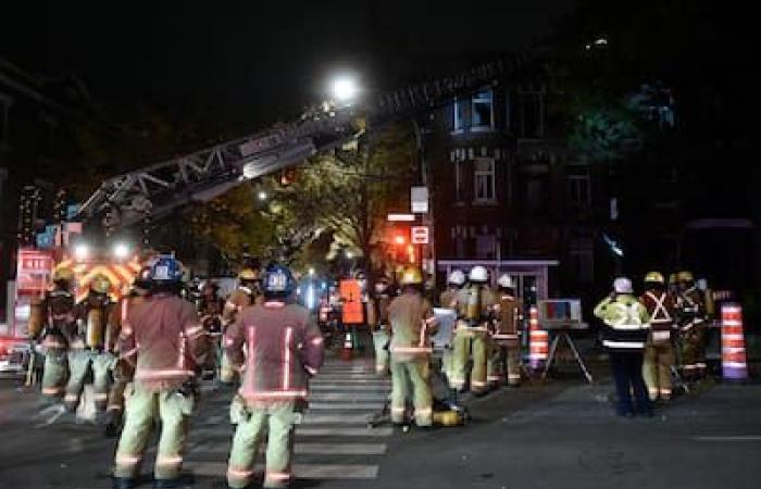 Brand in einem Wohnhaus: Rund zwanzig Menschen sind auf der Straße in Le Plateau-Mont-Royal „gefährdet“.