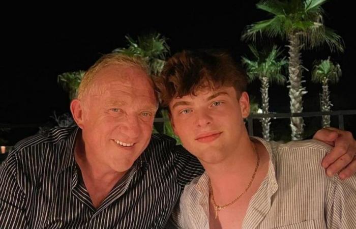 Augustin, 18 Jahre alt, der diskrete Sohn von Linda Evangelista und François-Henri Pinault