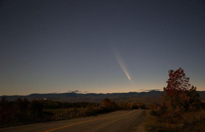 Komet Tsuchinshan-Atlas am Himmel von Charlevoix