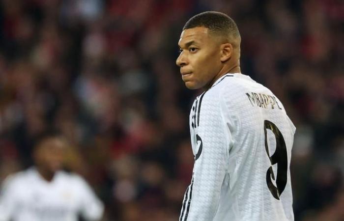 Laut schwedischen Medien wurde Kylian Mbappé nach einem Abend in Stockholm in einer Vergewaltigungsermittlung zitiert