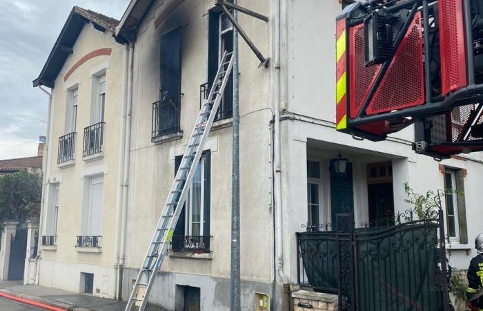 Mehr Angst als Schaden für die Frau, die bei einem Hausbrand leicht verletzt wurde