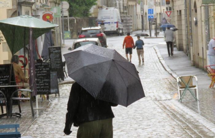 Das Wetter an der Loire. Aufgrund der starken Regenfälle in diesen Gebieten wurde der orangefarbene Alarm aktiviert