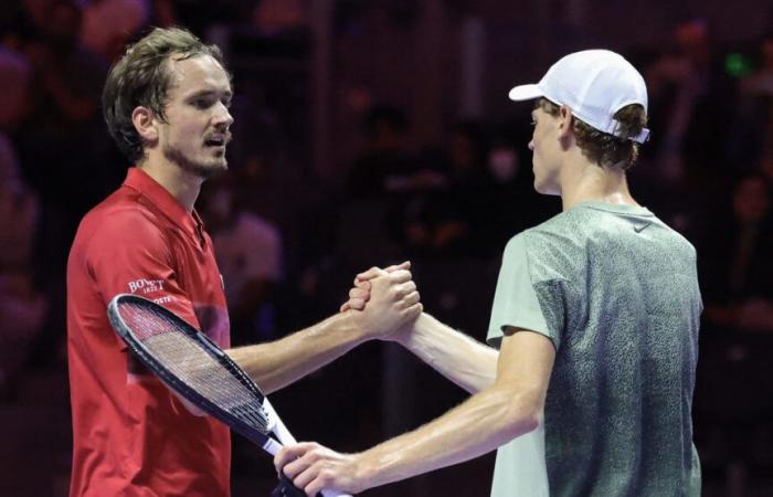 Der ATP-Spieler war bei Jannik Sinner beim Six Kings Slam sprachlos, als er schlechte Zeichen von Daniil Medvedev bemerkte