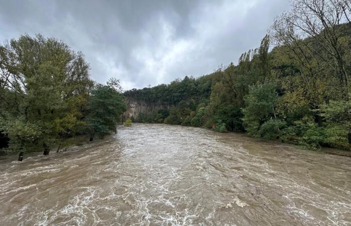 Flüsse überschwemmt, erste Überschwemmungen im Gard und in der Lozère