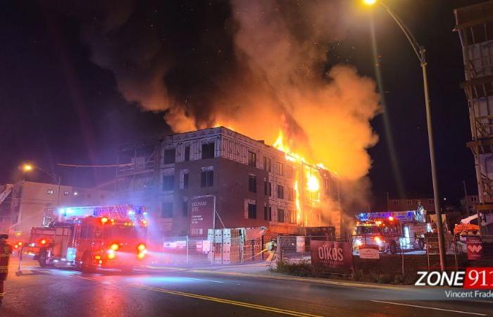 GROßER BRAND IN CHARLESBOURG / BEAUPORT