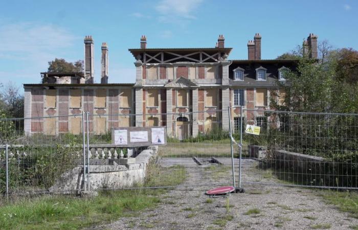 Nach dem Brand des Château de Serquigny sollte das Rathaus dessen Eigentümer werden