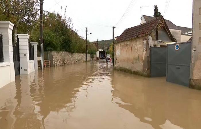 Eine Woche nach dem Sturm steht Saint-Rémy-lès-Chevreuse erneut unter Wasser