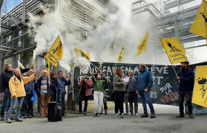 Schlagaktion von Landwirten an einem Lactalis-Standort