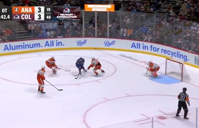 Nathan MacKinnon beschert den Avalanche endlich ihren ersten Sieg