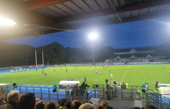 Ein Lichtausfall unterbricht das Spiel zwischen dem Rugby Club Bassin d’Arcachon und Marmande