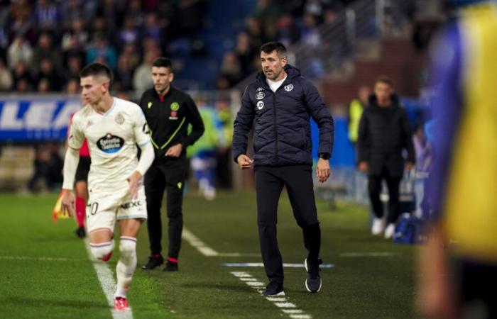 Paulo Pezzolano weist darauf hin, dass Real Valladolid gegen Deportivo Alavés ein großartiges Spiel gespielt hat | Real Valladolid CF