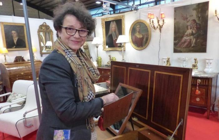 Karine Massartic enthüllt ihre Schätze auf der Antiquitäten- und wunderschönen Flohmarktmesse