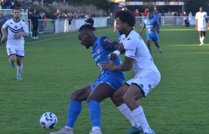 Fußball N2. Saumur – Chateaubriant 2-2 und holt nur einen Punkt.