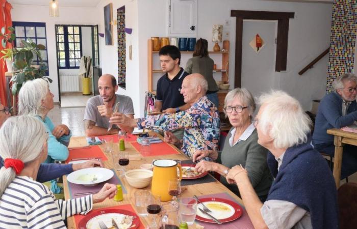 In den Alpes-de-Haute-Provence ist La Petite Casserole ein Musterbeispiel für ein inklusives Restaurant in ländlichen Gebieten